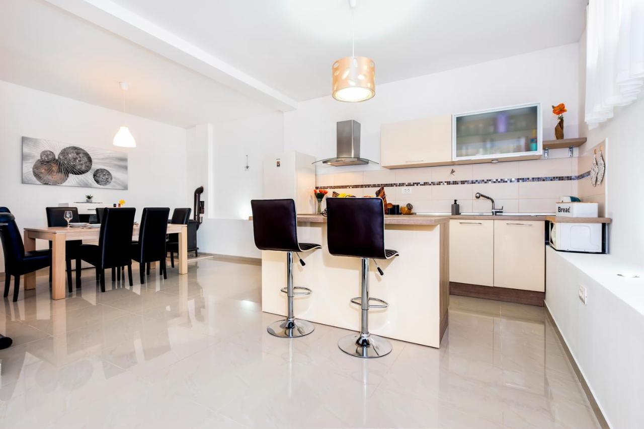 Lea'S Apartment روفينج المظهر الخارجي الصورة