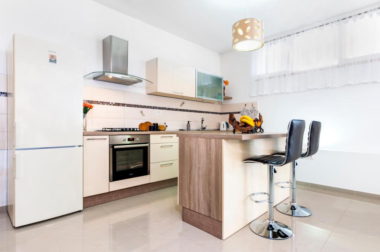 Lea'S Apartment روفينج المظهر الخارجي الصورة